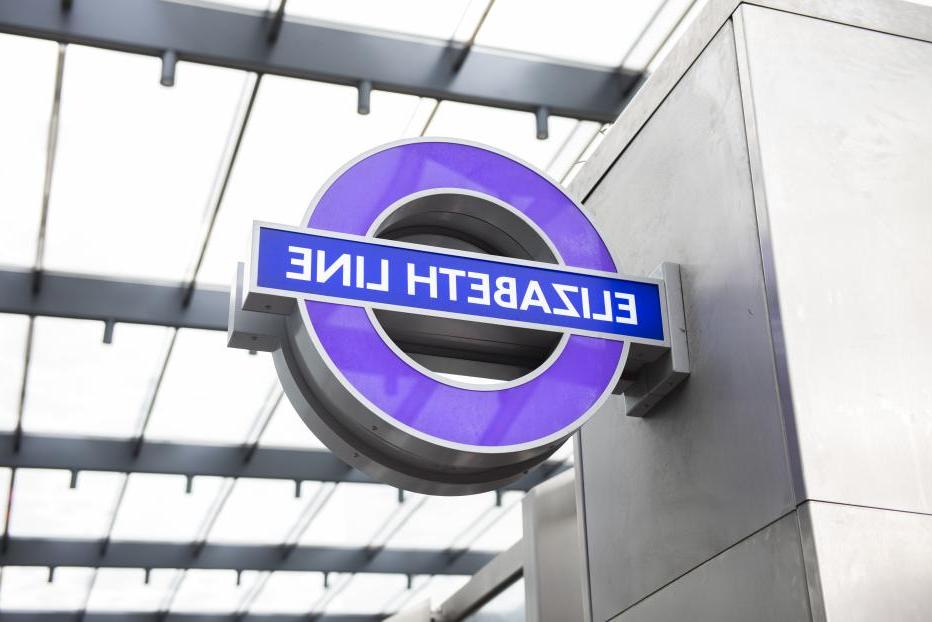 Image of the purple Elizabeth line sign